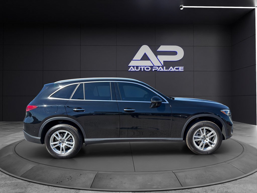 Used 2023 Mercedes-Benz GLC 300 4MATIC image 8