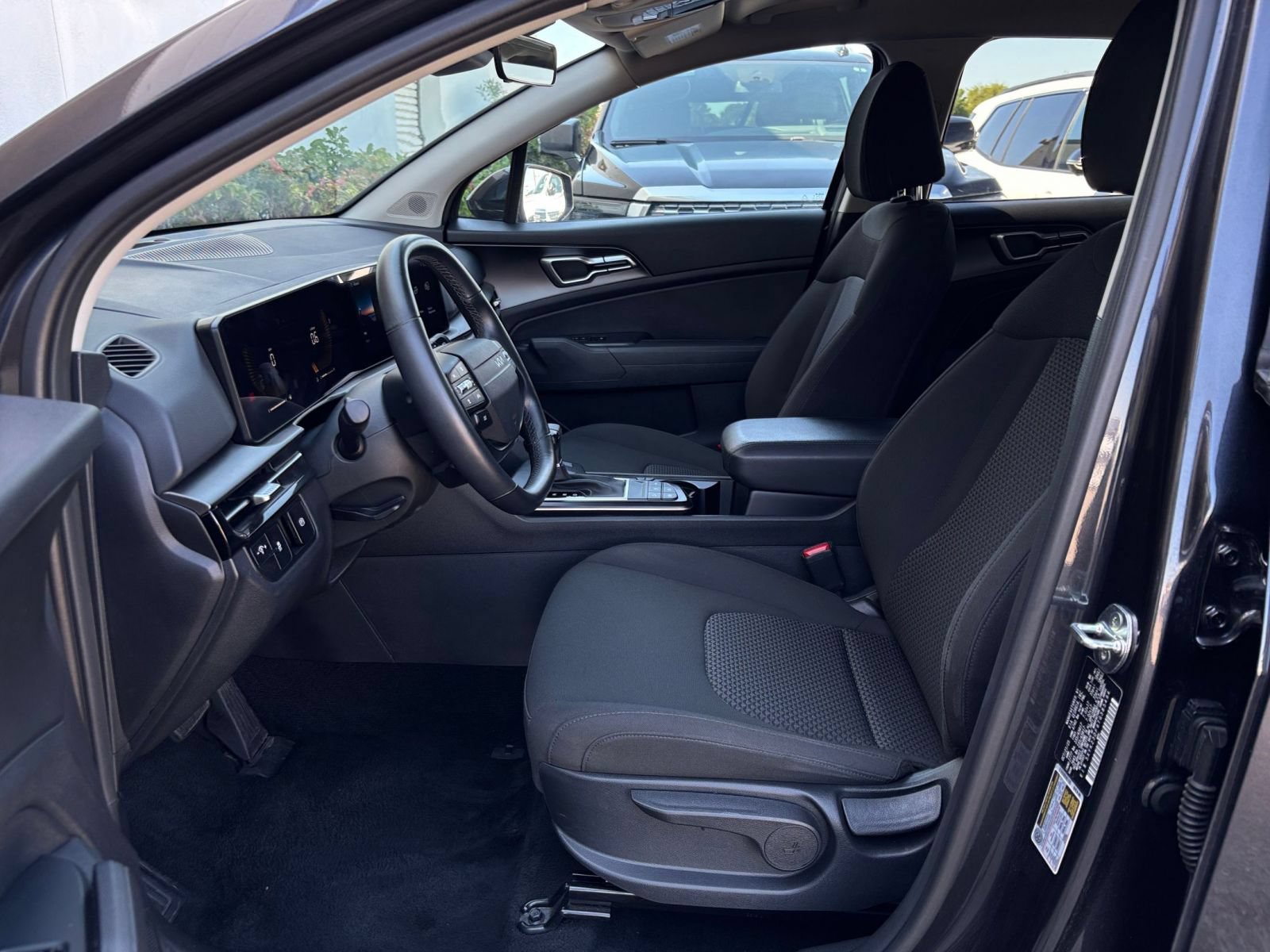 Used 2026 Kia Sportage LX FWD image 26