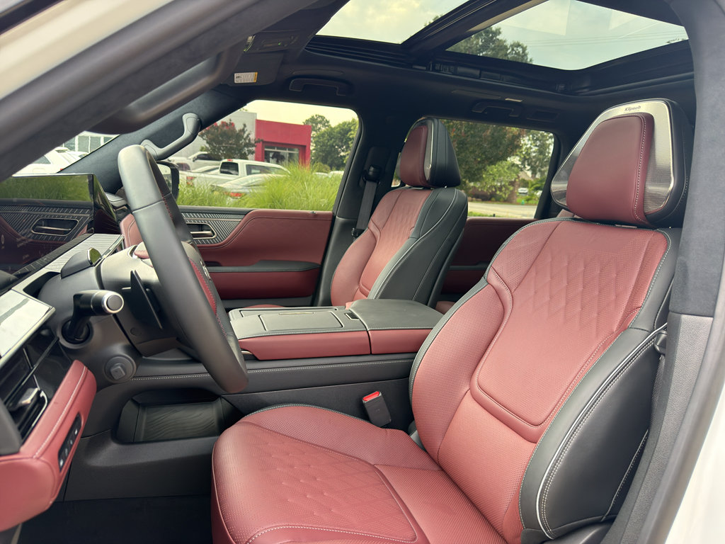 Used 2026 INFINITI QX80 Autograph w/ Premium Cargo Package AWD/4WD image 8