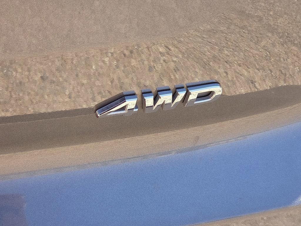 Used 2025 Nissan Pathfinder SV AWD/4WD image 13
