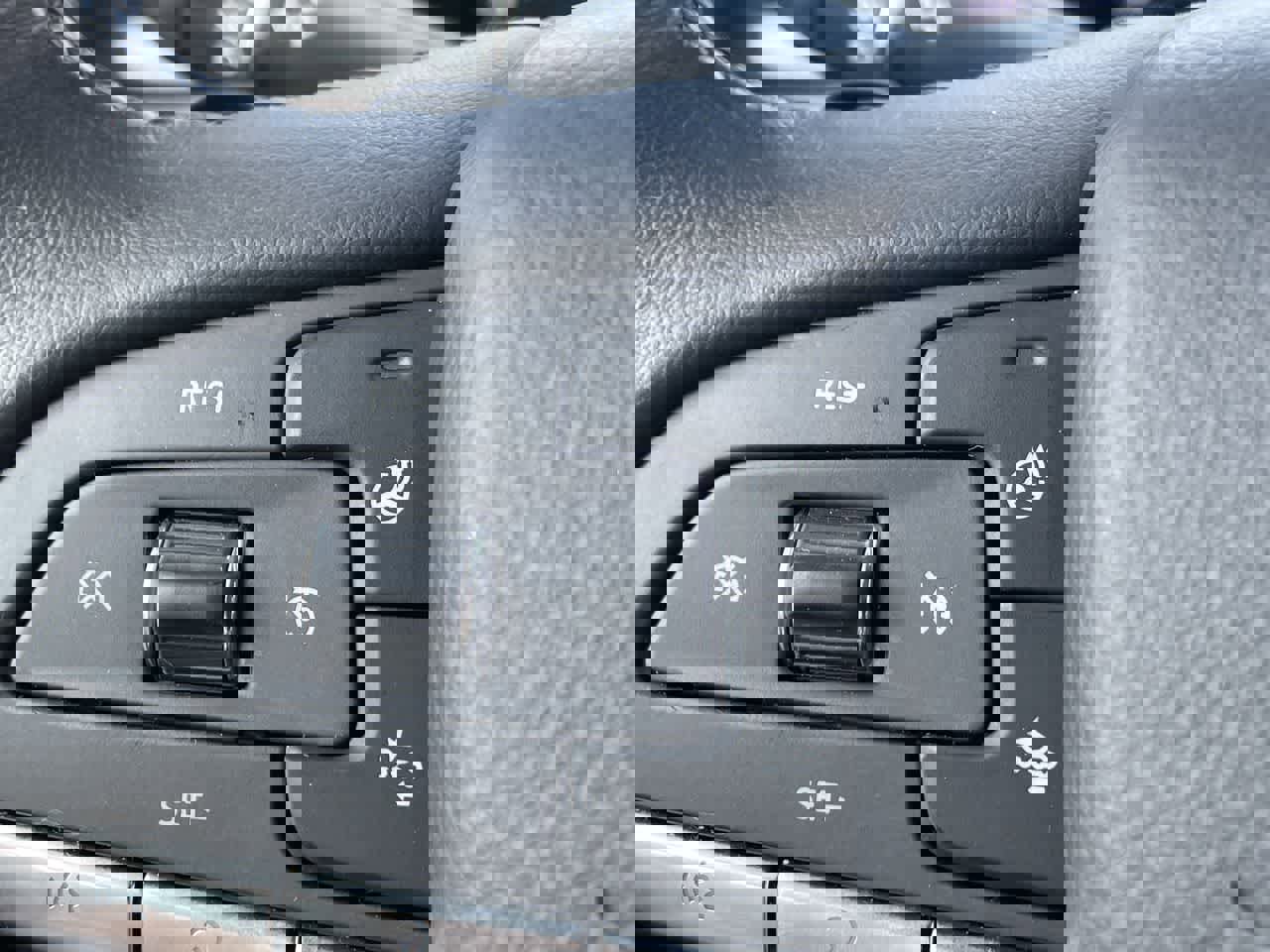 Used 2024 Cadillac Escalade ESV Premium Luxury image 26