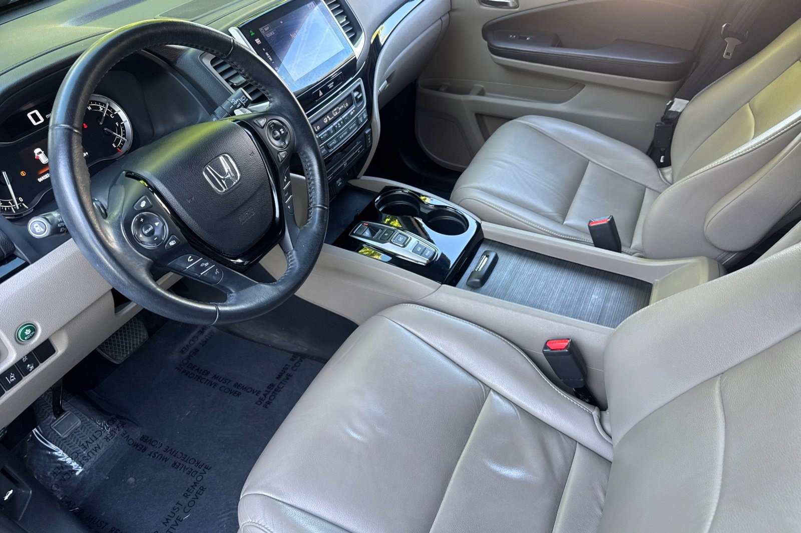 Used 2016 Honda Pilot Touring image 4