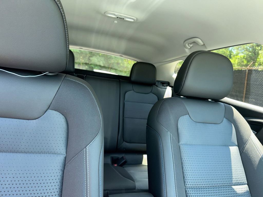 New 2026 Chevrolet Trax LT FWD image 34