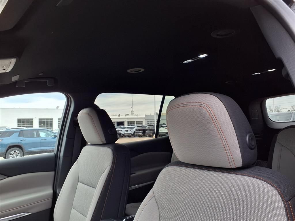 New 2026 Chevrolet Traverse LT w/ Driver Confidence Package AWD/4WD image 13