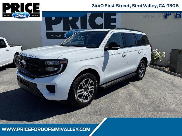 Certified 2025 Ford Expedition Active AWD/4WD image 1