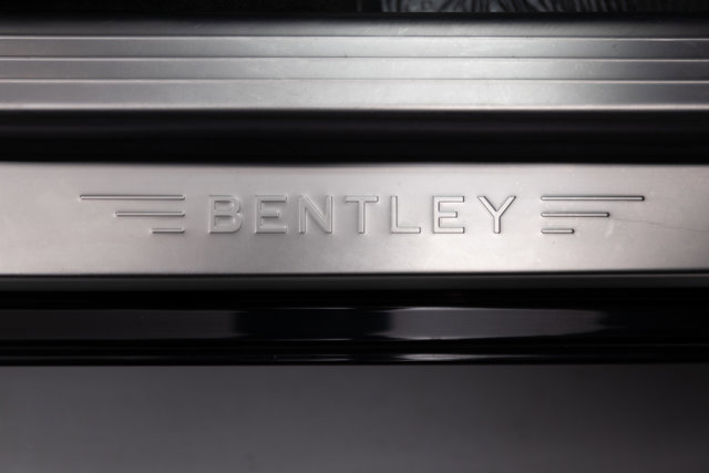 Used 2006 Bentley Flying Spur Flying Spur AWD/4WD image 57