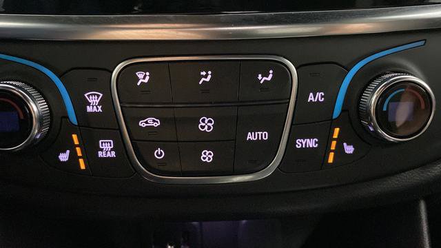 Used 2023 Chevrolet Traverse LT w/ Midnight/Sport Edition image 30