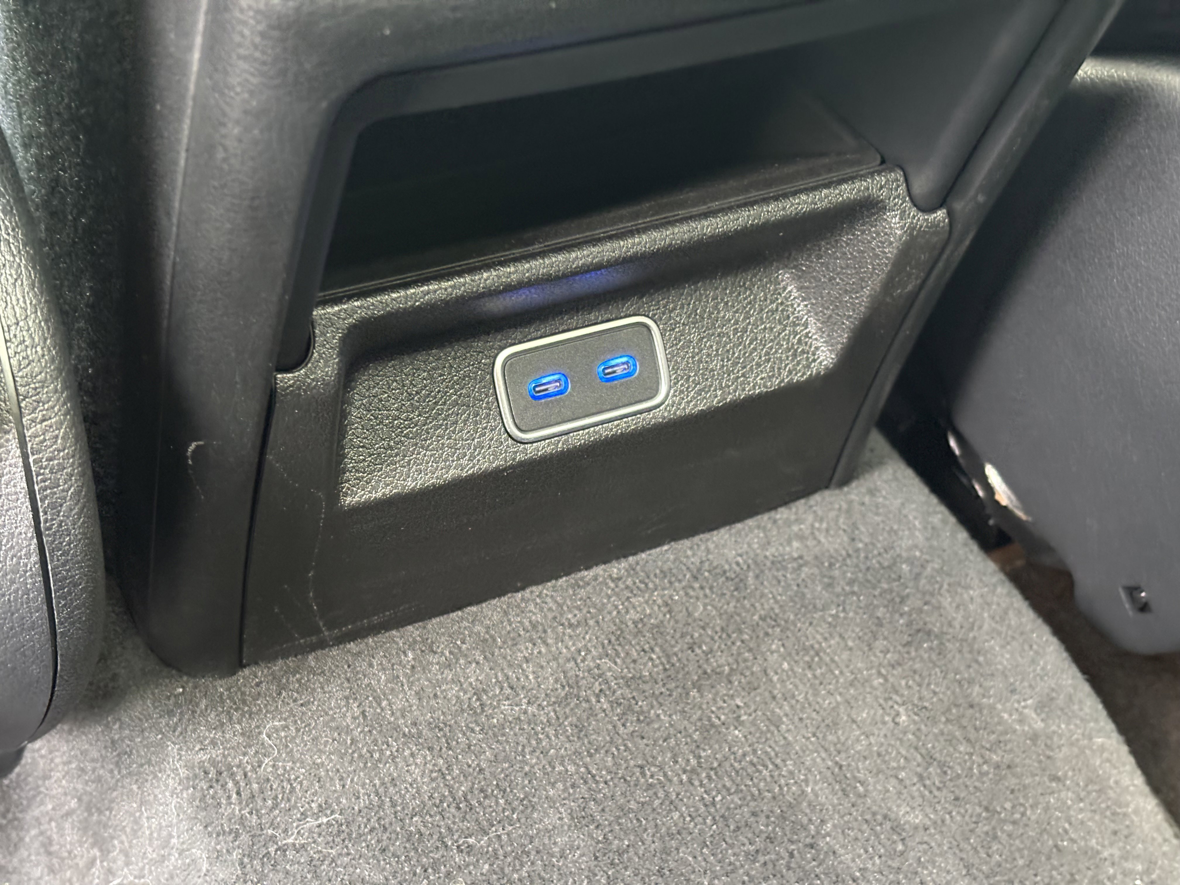Used 2025 Mercedes-Benz GLE 450e 4MATIC image 13