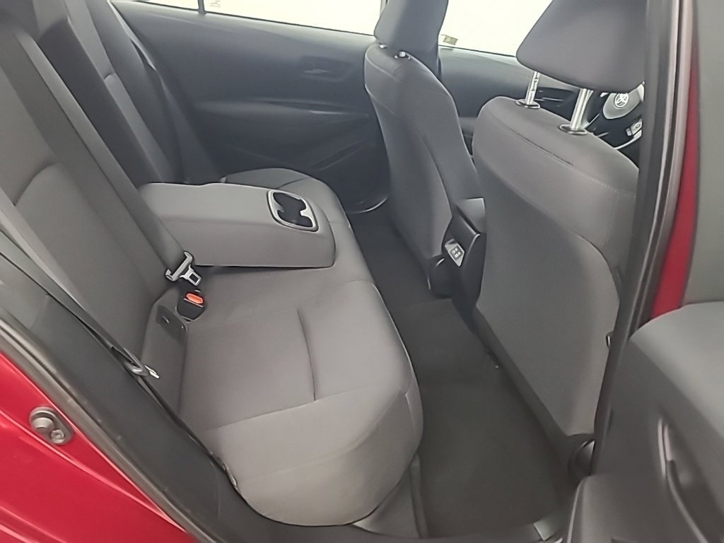 Used 2025 Toyota Corolla LE FWD image 16