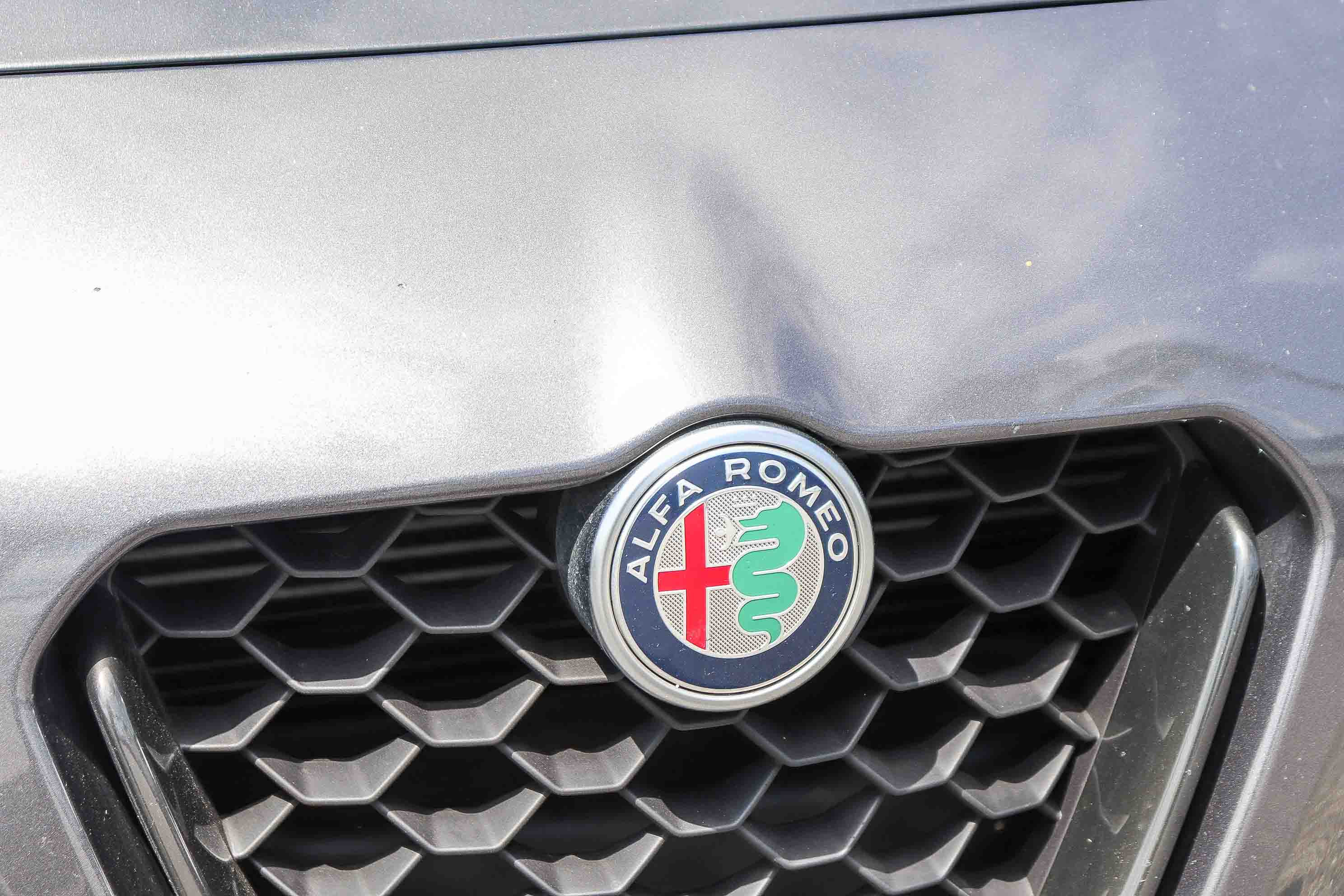 Used 2020 Alfa Romeo Giulia w/ Nero Edizione RWD image 4