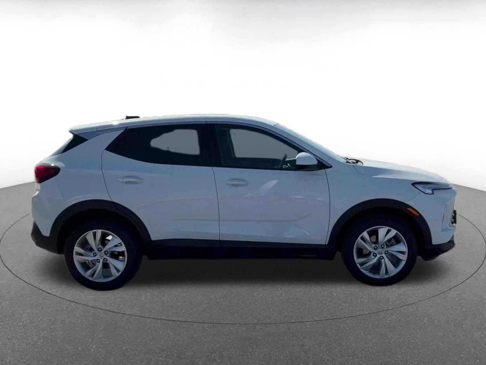 Used 2025 Buick Encore GX Preferred FWD image 16