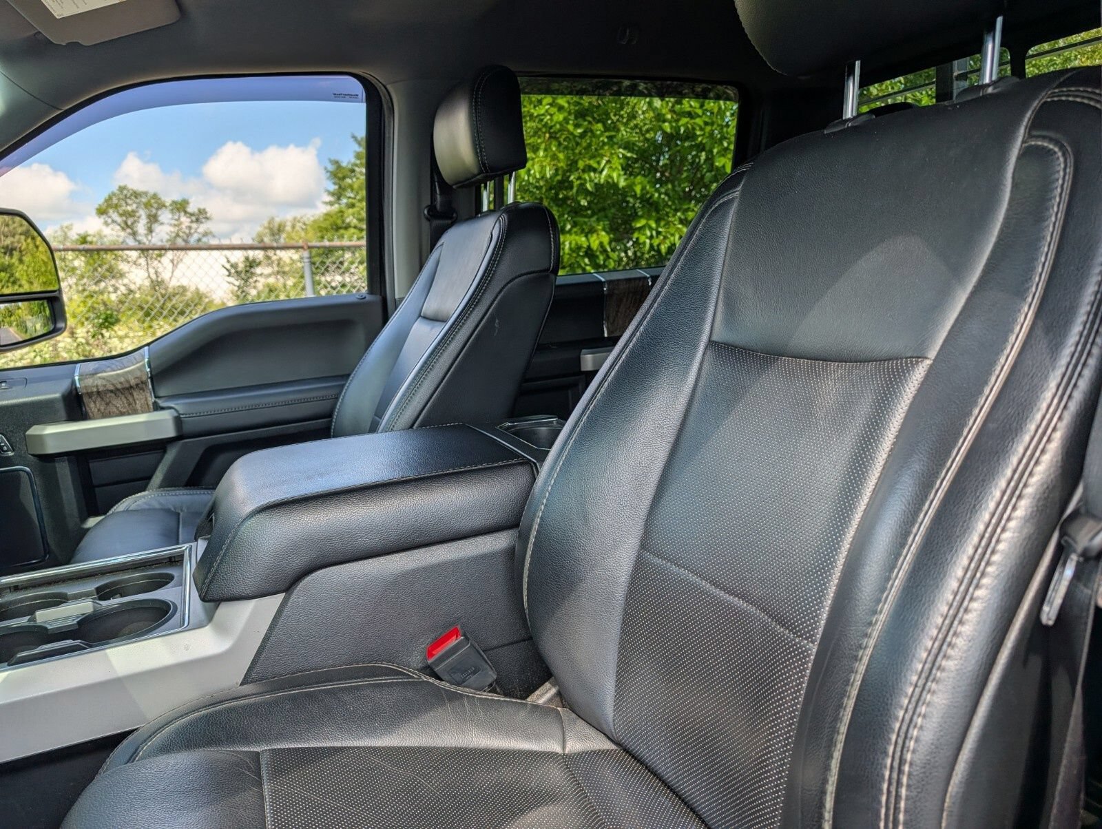 Used 2019 Ford F350 Lariat AWD/4WD image 19