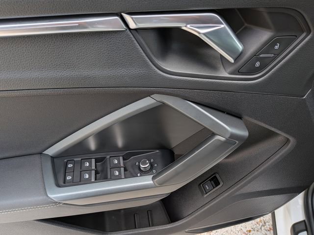 Used 2021 Audi Q3 2.0T Premium Plus w/ Premium Plus Package image 11