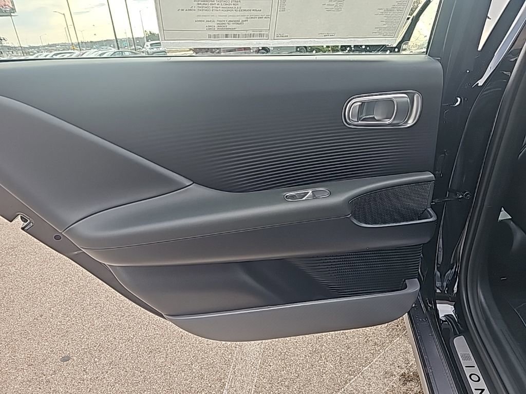 New 2025 Hyundai Ioniq 6 Limited image 32