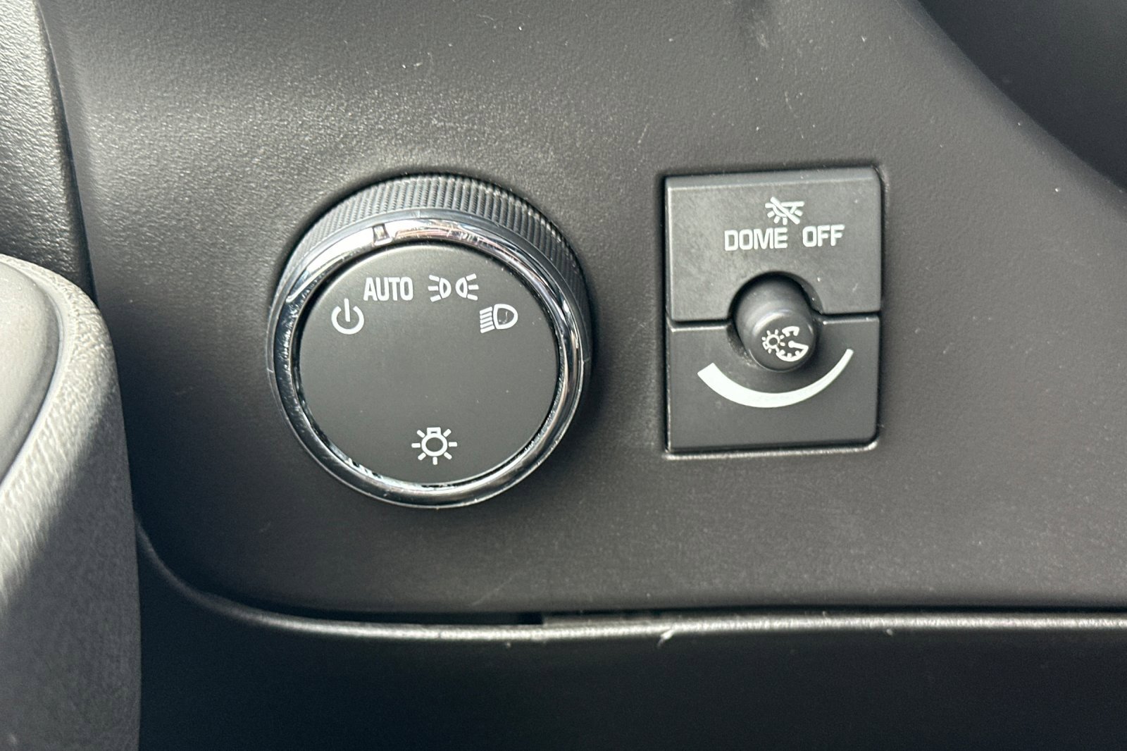 Used 2023 Chevrolet Express 2500 w/ Driver Convenience Package image 31