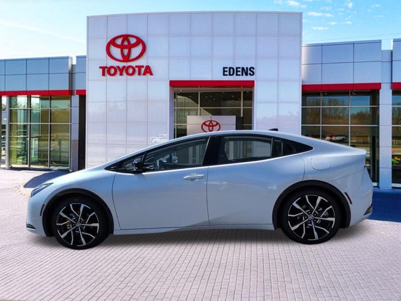 New 2026 Toyota Prius Plug-In Hybrid w/ Limited Premium Package FWD image 5