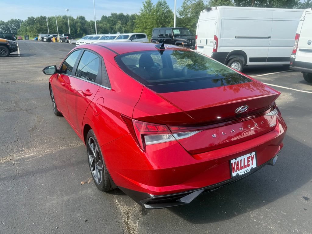 Used 2023 Hyundai Elantra Limited FWD image 6