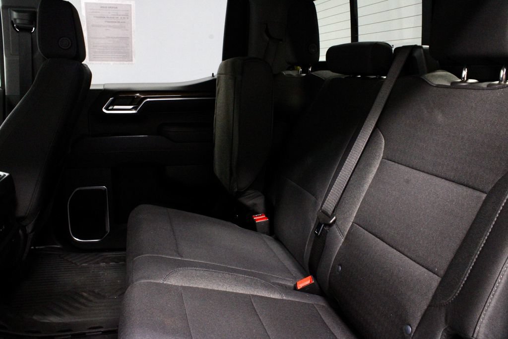 Used 2026 Chevrolet Silverado 1500 RST AWD/4WD image 21