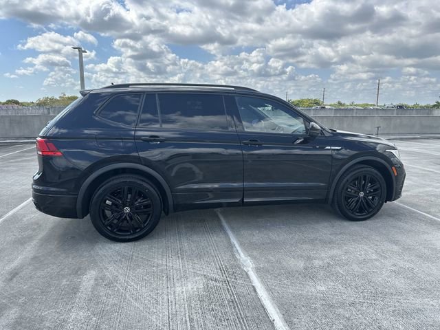 Used 2022 Volkswagen Tiguan SE R-Line image 38