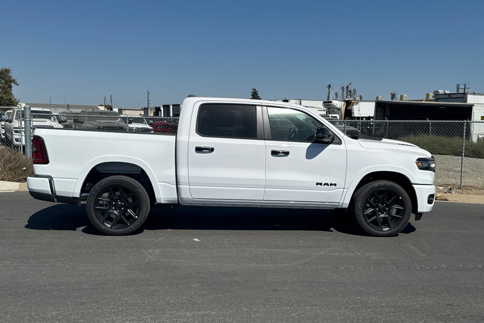 New 2027 RAM 1500 Laramie AWD/4WD image 2