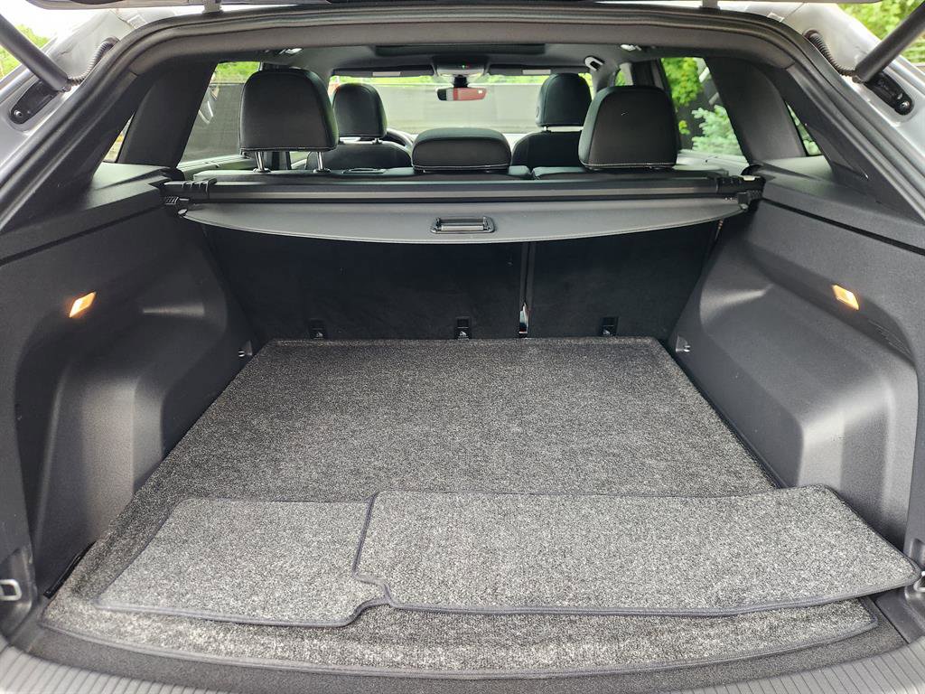 Certified 2022 Volkswagen Atlas Cross Sport SEL Premium R-Line image 21