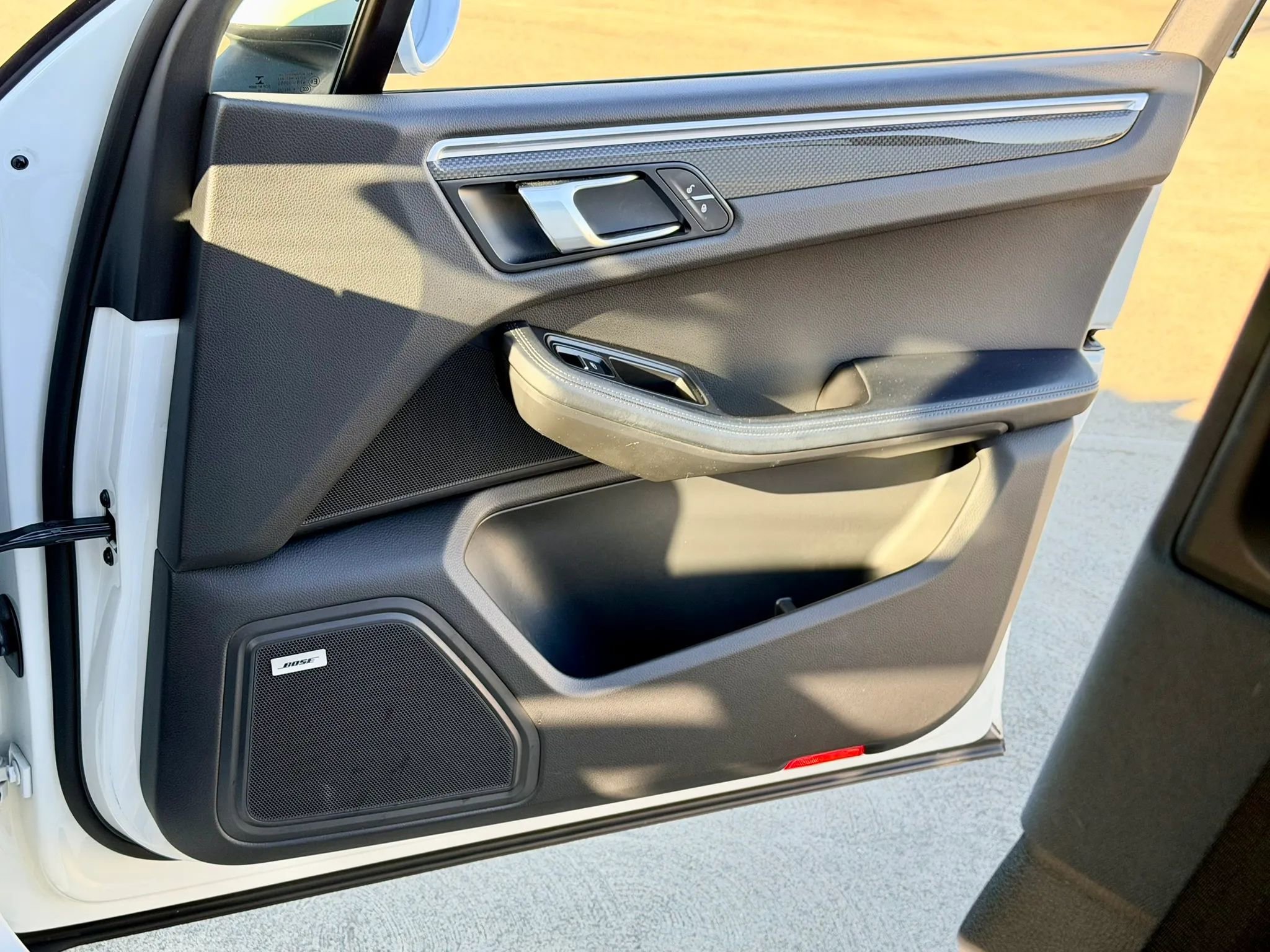 Used 2017 Porsche Macan GTS AWD/4WD image 39