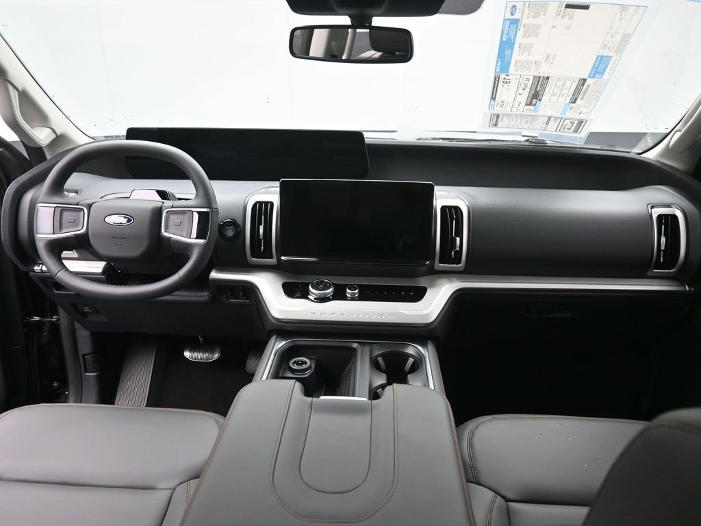 New 2025 Ford Expedition Active image 16