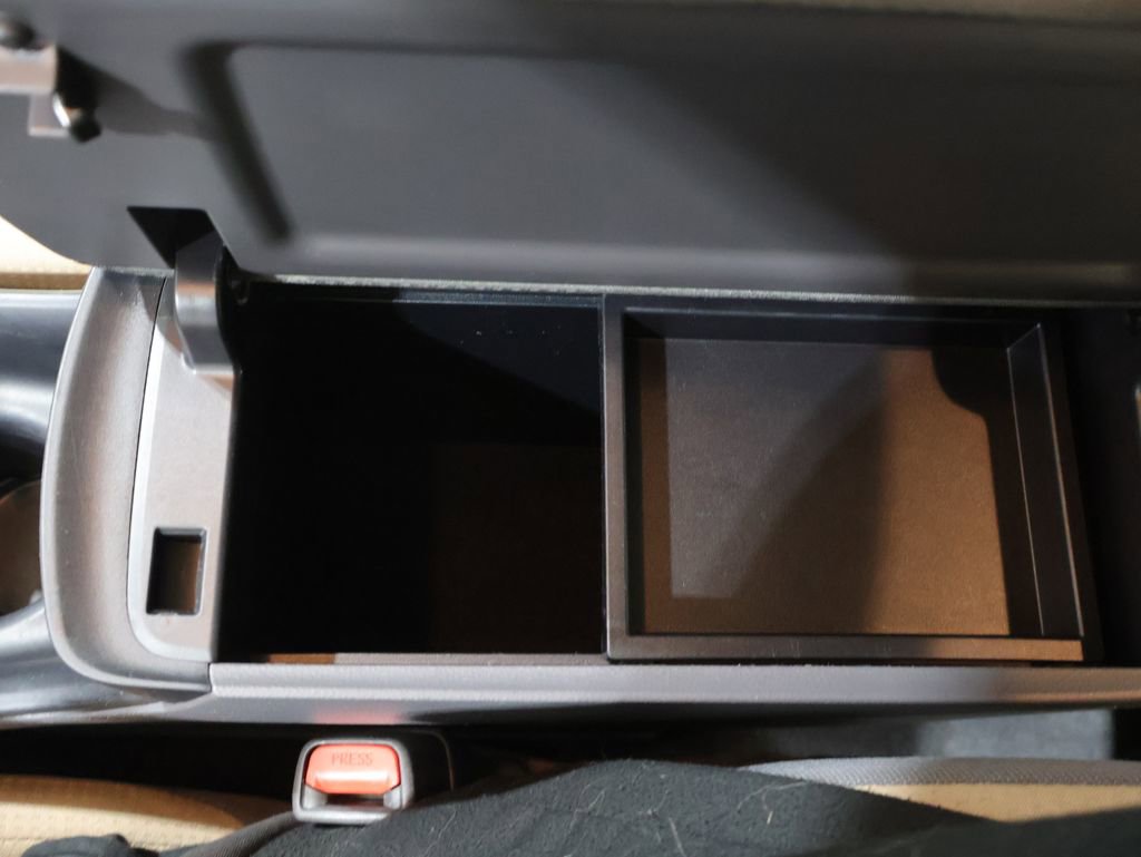 Used 2017 Toyota Prius Two image 30