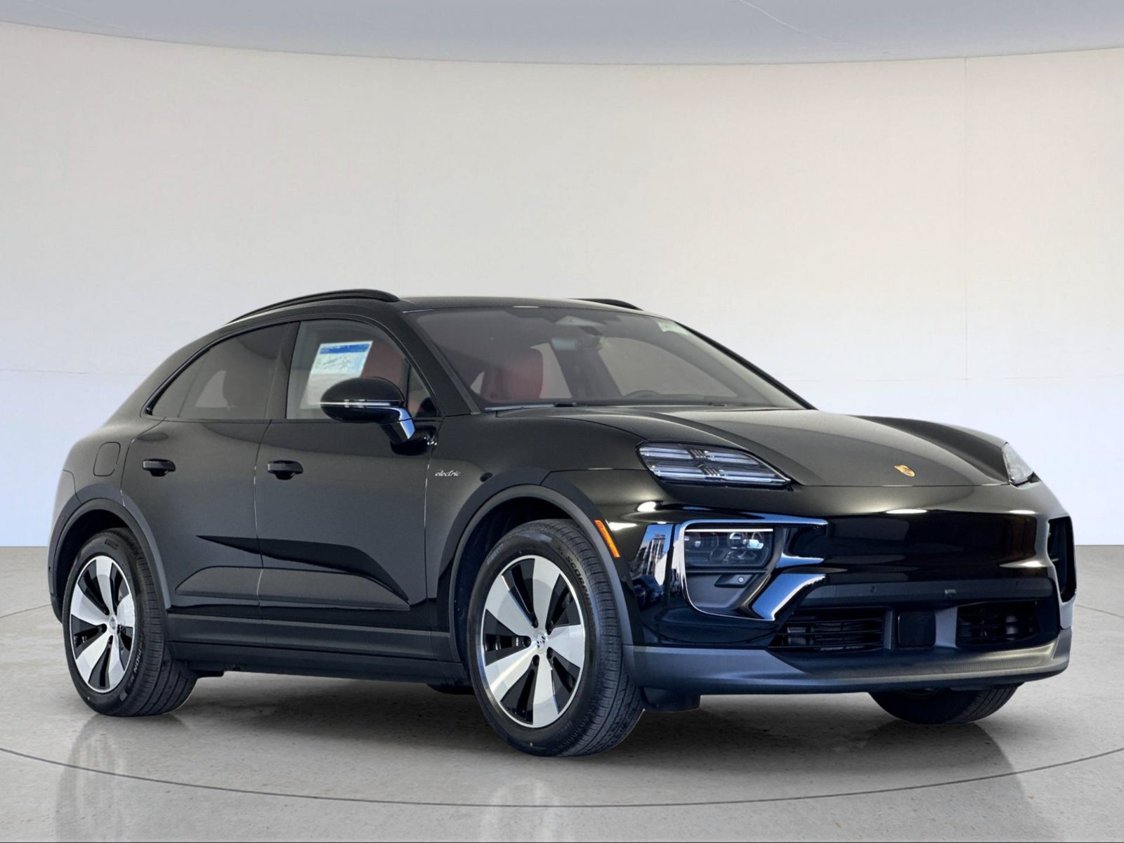 New 2026 Porsche Macan 4 Electric AWD/4WD image 10