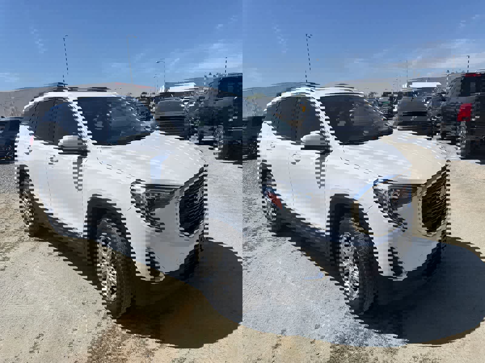 Used 2019 GMC Terrain SLE w/ Infotainment Package I image 3