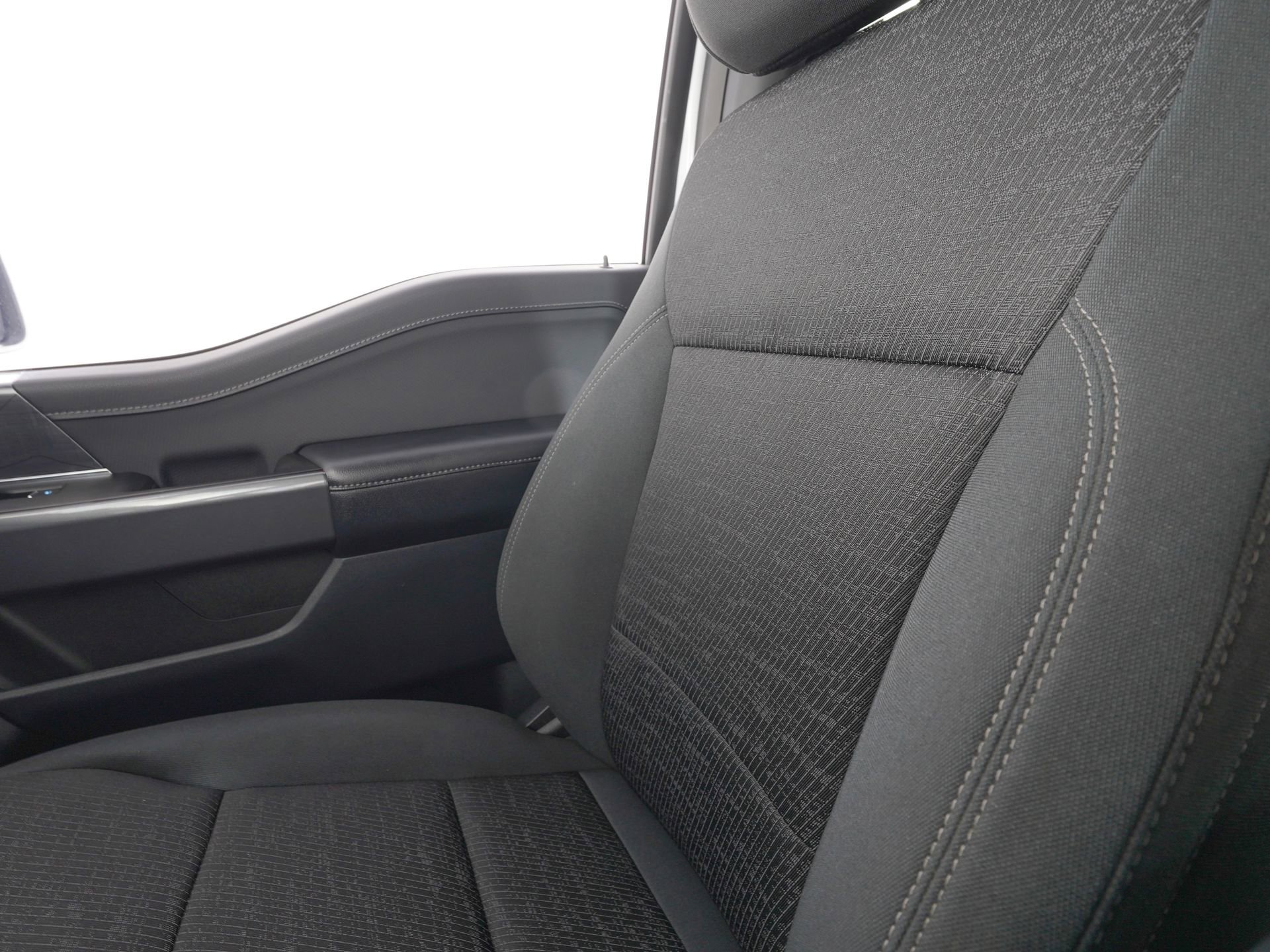 Used 2023 Ford F150 XLT w/ Equipment Group 302A High image 25