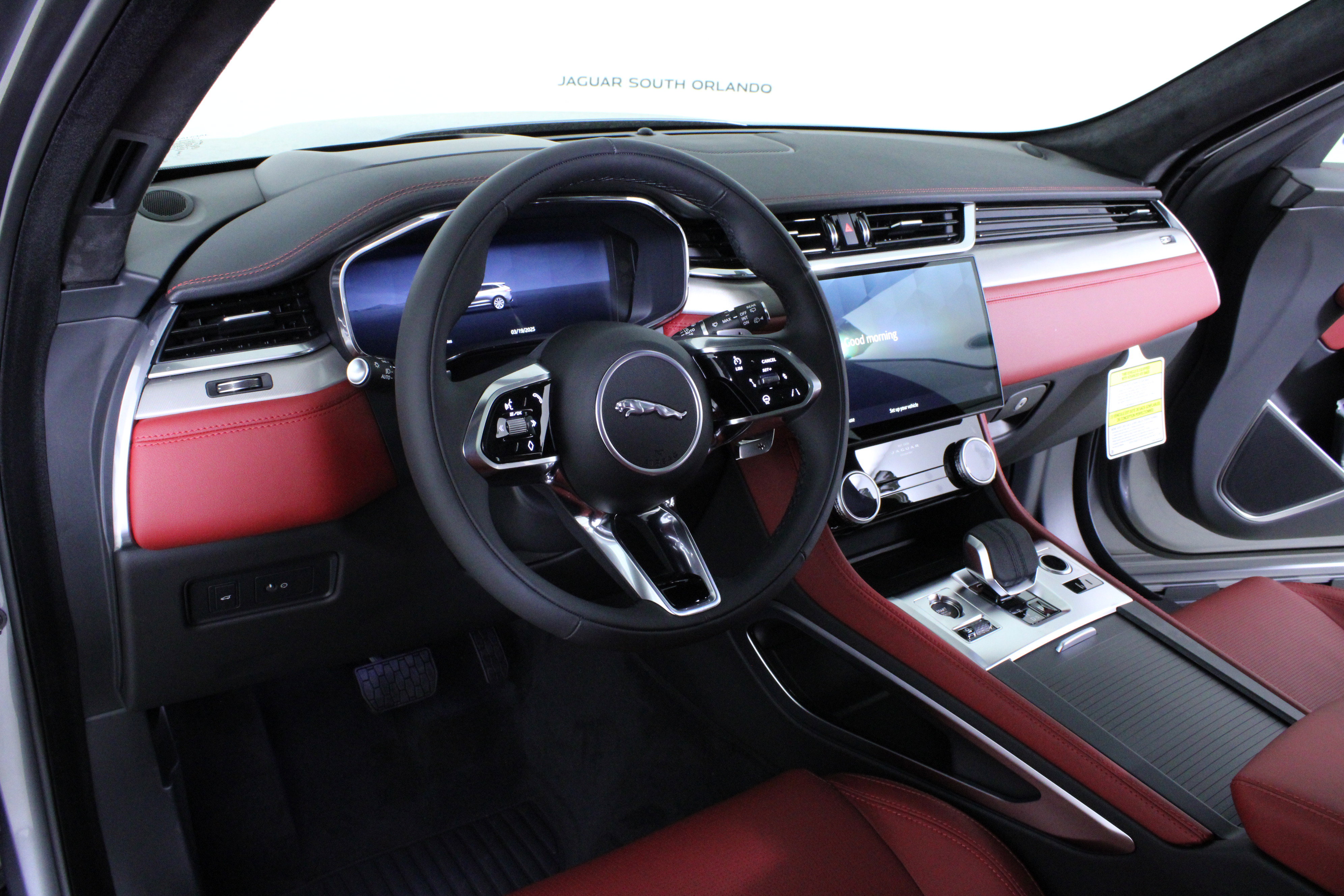 New 2026 Jaguar F-PACE R-Dynamic S image 16