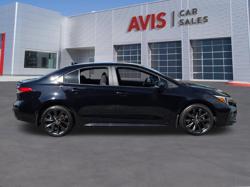 Used 2025 Toyota Corolla SE FWD image 5