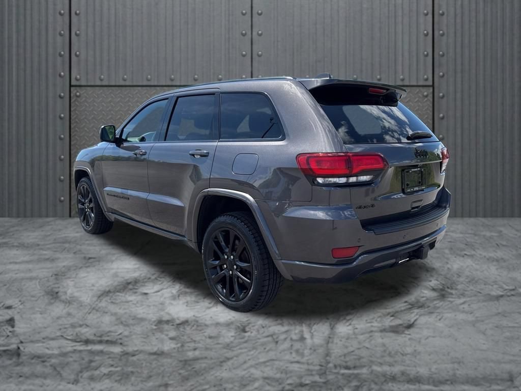 Used 2020 Jeep Grand Cherokee Altitude AWD/4WD image 5
