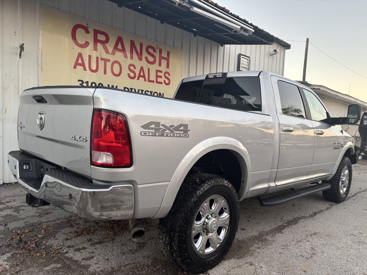 Used 2017 RAM 2500 Lone Star AWD/4WD image 3