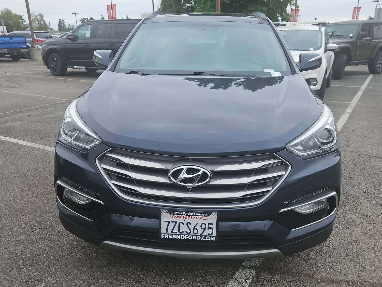 Used 2017 Hyundai Santa Fe Sport AWD/4WD image 4