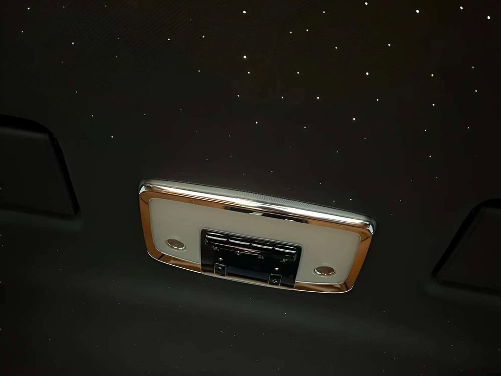 Used 2024 Rolls-Royce Phantom Sedan w/ The Phantom Package image 8