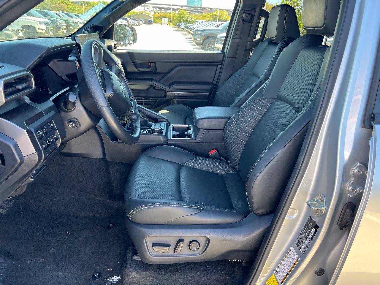 Used 2025 Toyota 4Runner TRD Off-Road Premium w/ Tow Technology Package AWD/4WD image 6