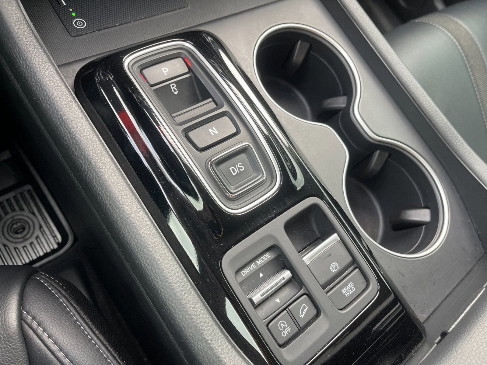 Used 2025 Honda Pilot Touring image 26