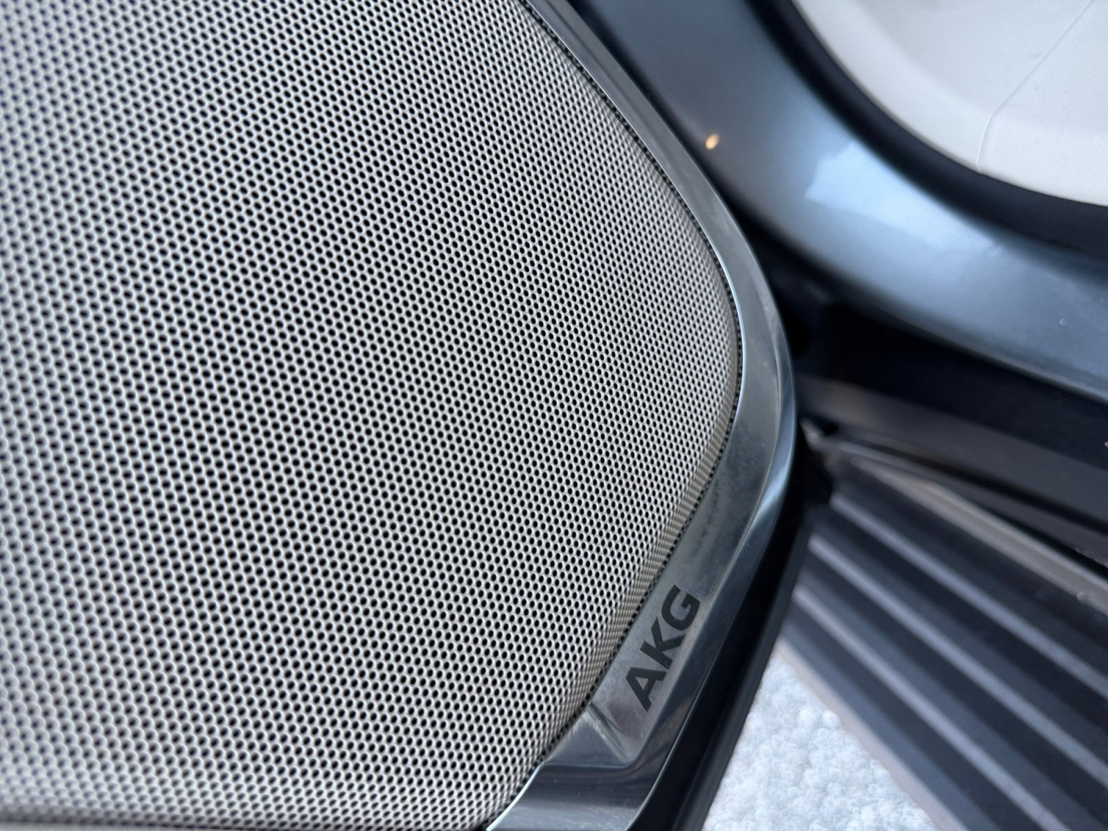 Used 2024 Cadillac Escalade Premium Luxury Platinum image 38