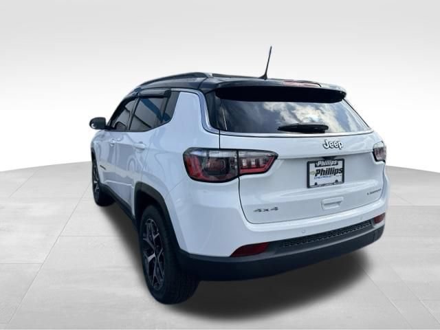 Used 2025 Jeep Compass Limited w/ Sun & Sound Group AWD/4WD image 10
