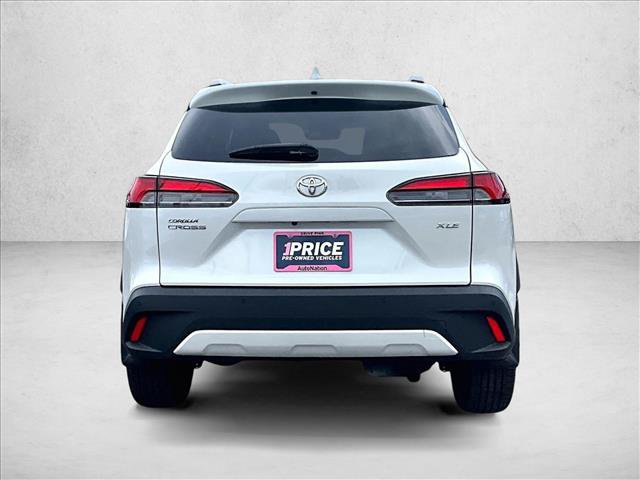 Used 2023 Toyota Corolla Cross XLE FWD image 4