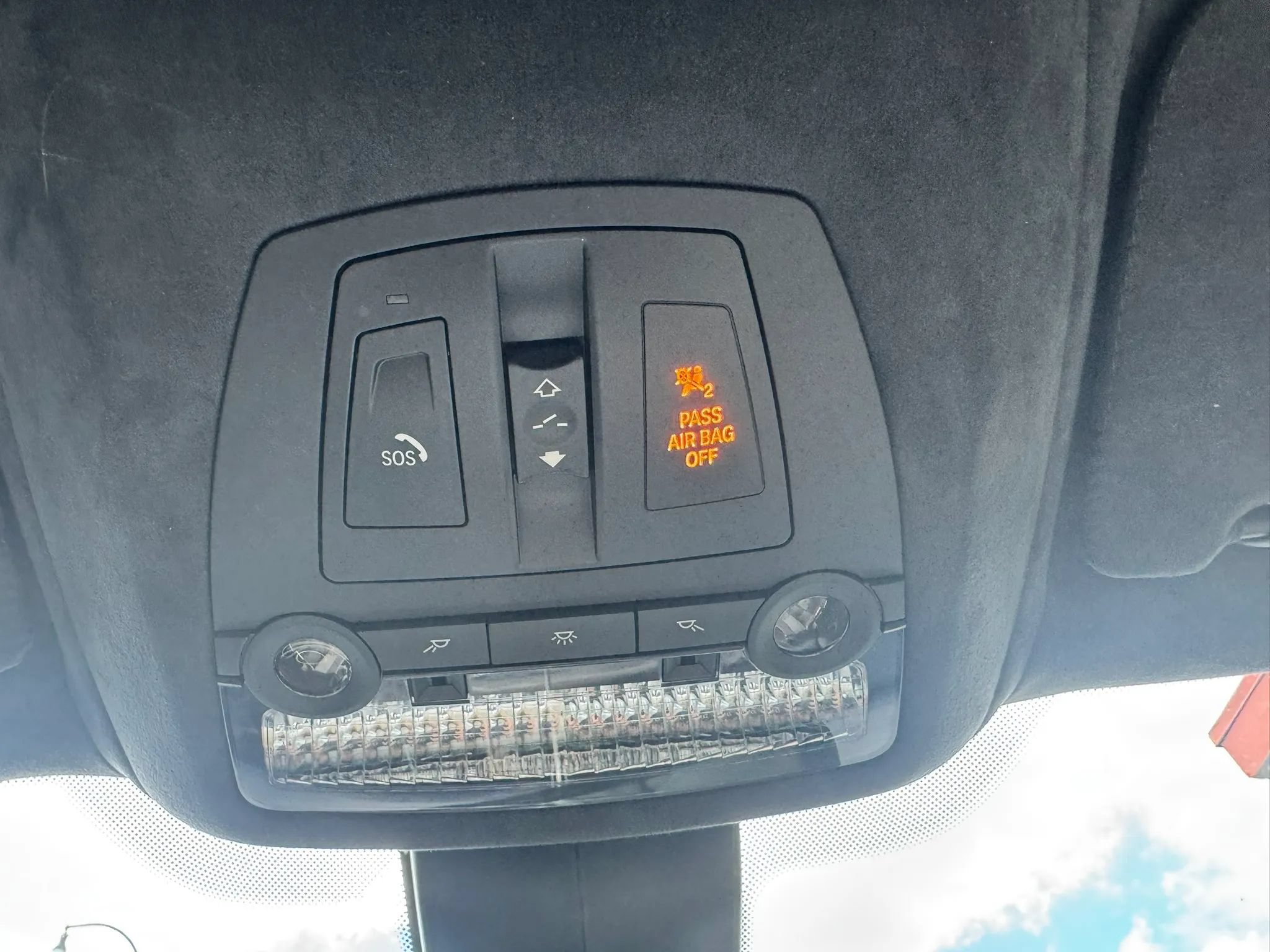 Used 2015 BMW 750i RWD image 41
