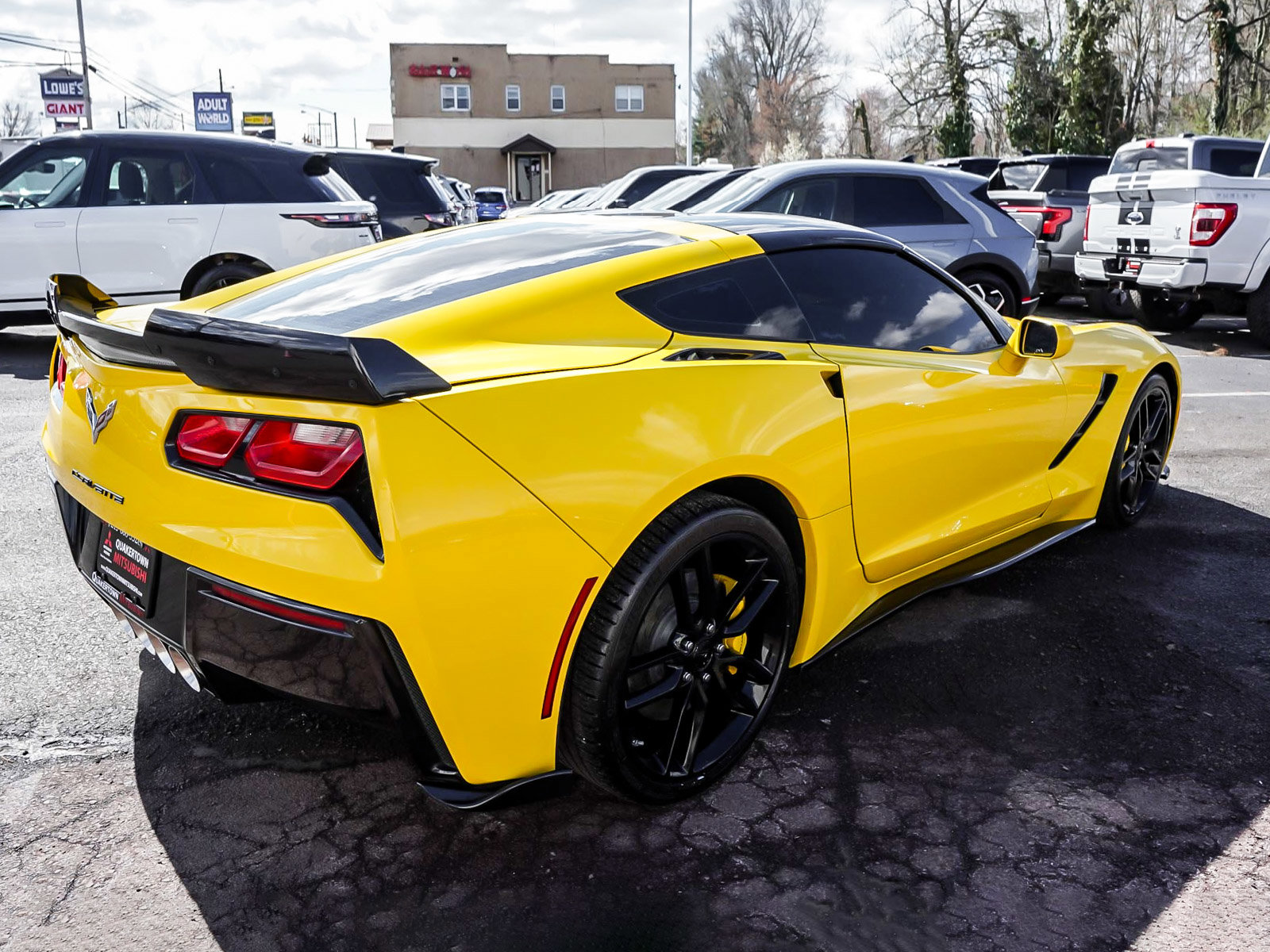 Used 2015 Chevrolet Corvette Stingray Coupe w/ 3LT Preferred Equipment Group image 6