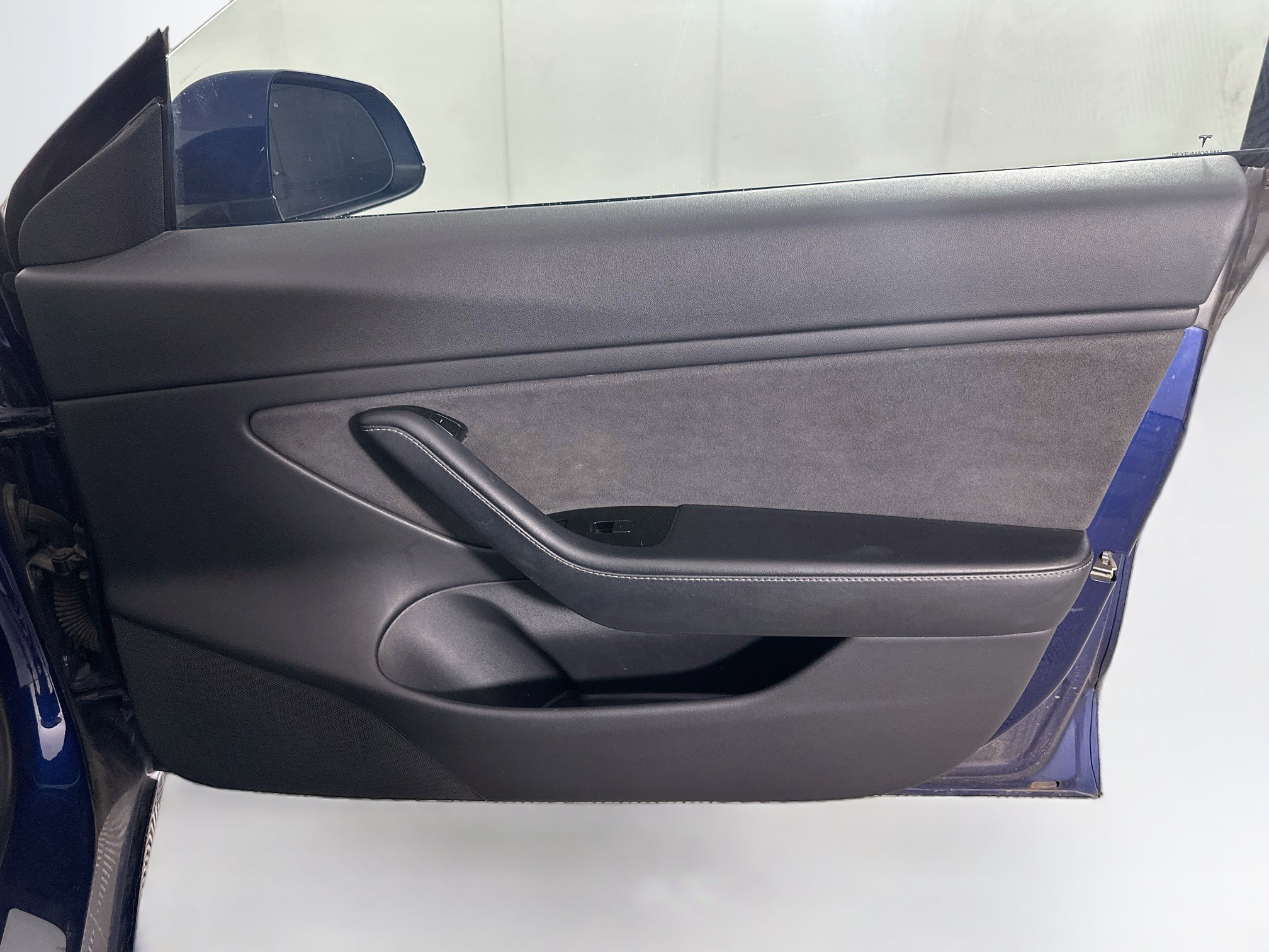 Used 2018 Tesla Model 3 Long Range AWD/4WD image 29