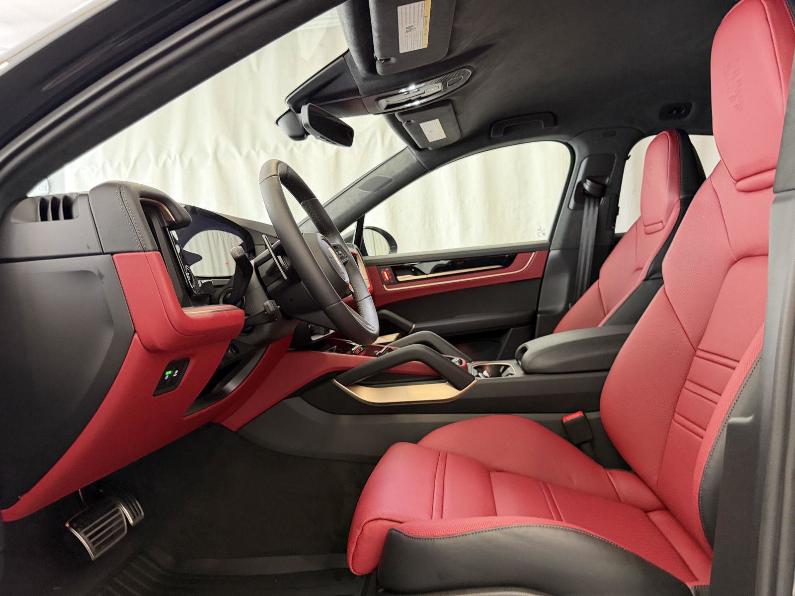 New 2026 Porsche Cayenne Turbo GT image 5