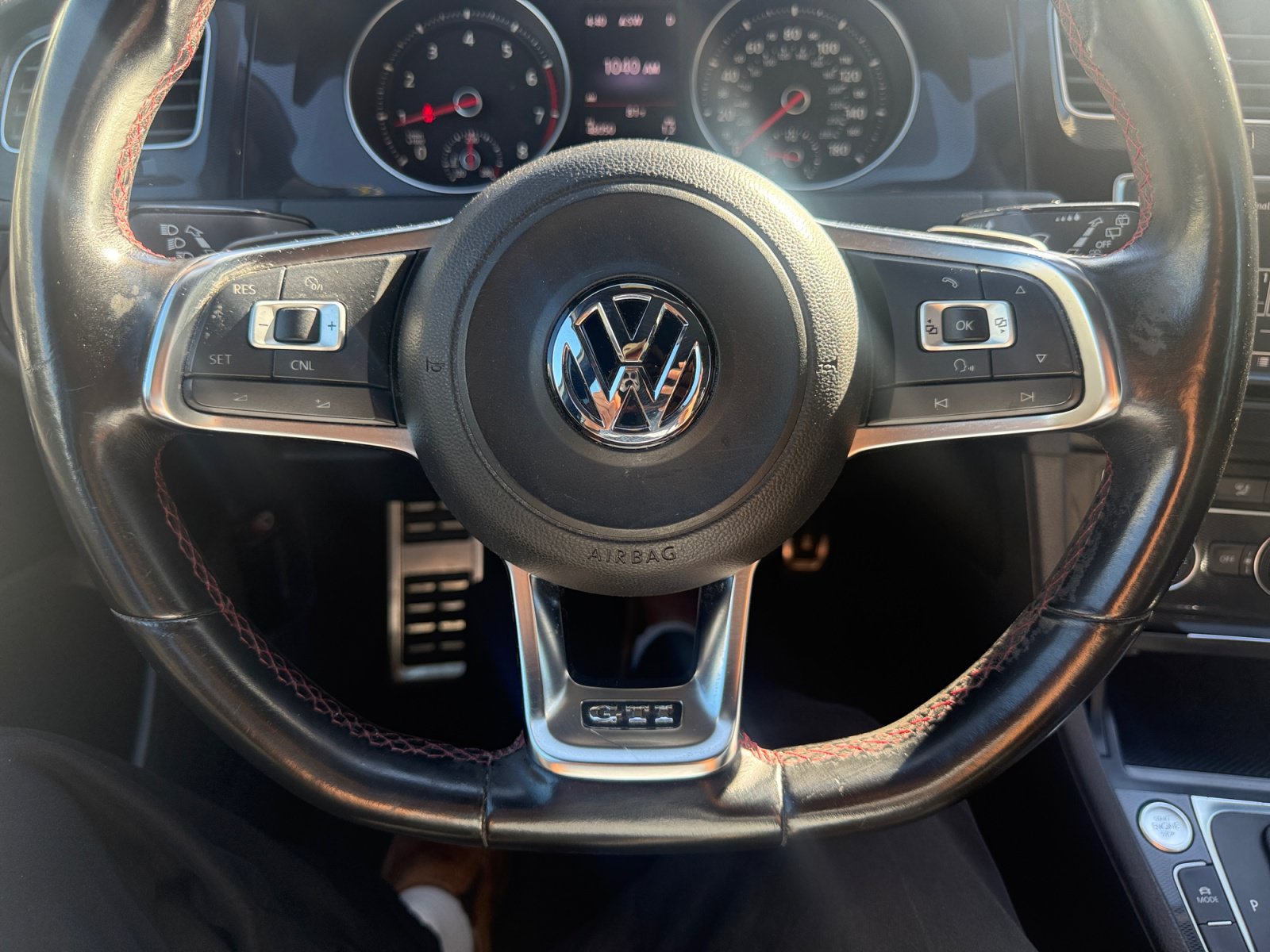 Used 2016 Volkswagen GTI Autobahn w/ Lighting Package (SEL) FWD image 15