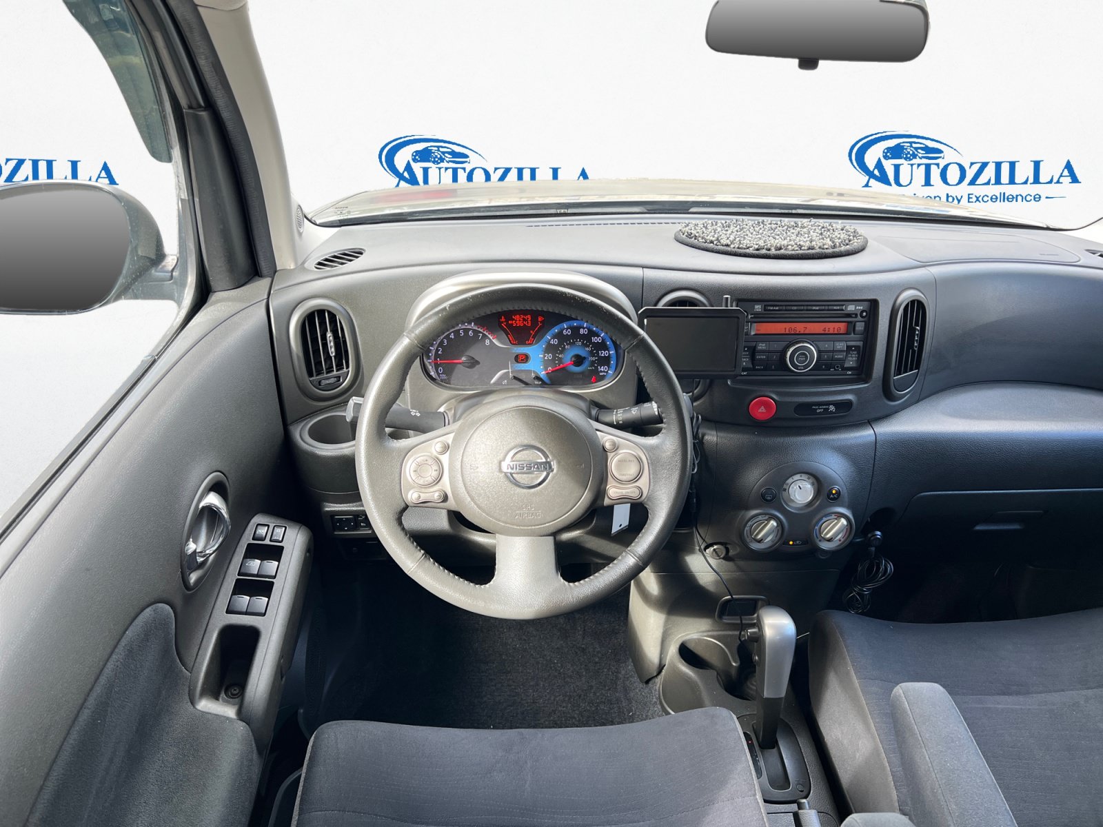Used 2014 Nissan Cube 1.8 S w/ Interior Designer Package FWD image 9