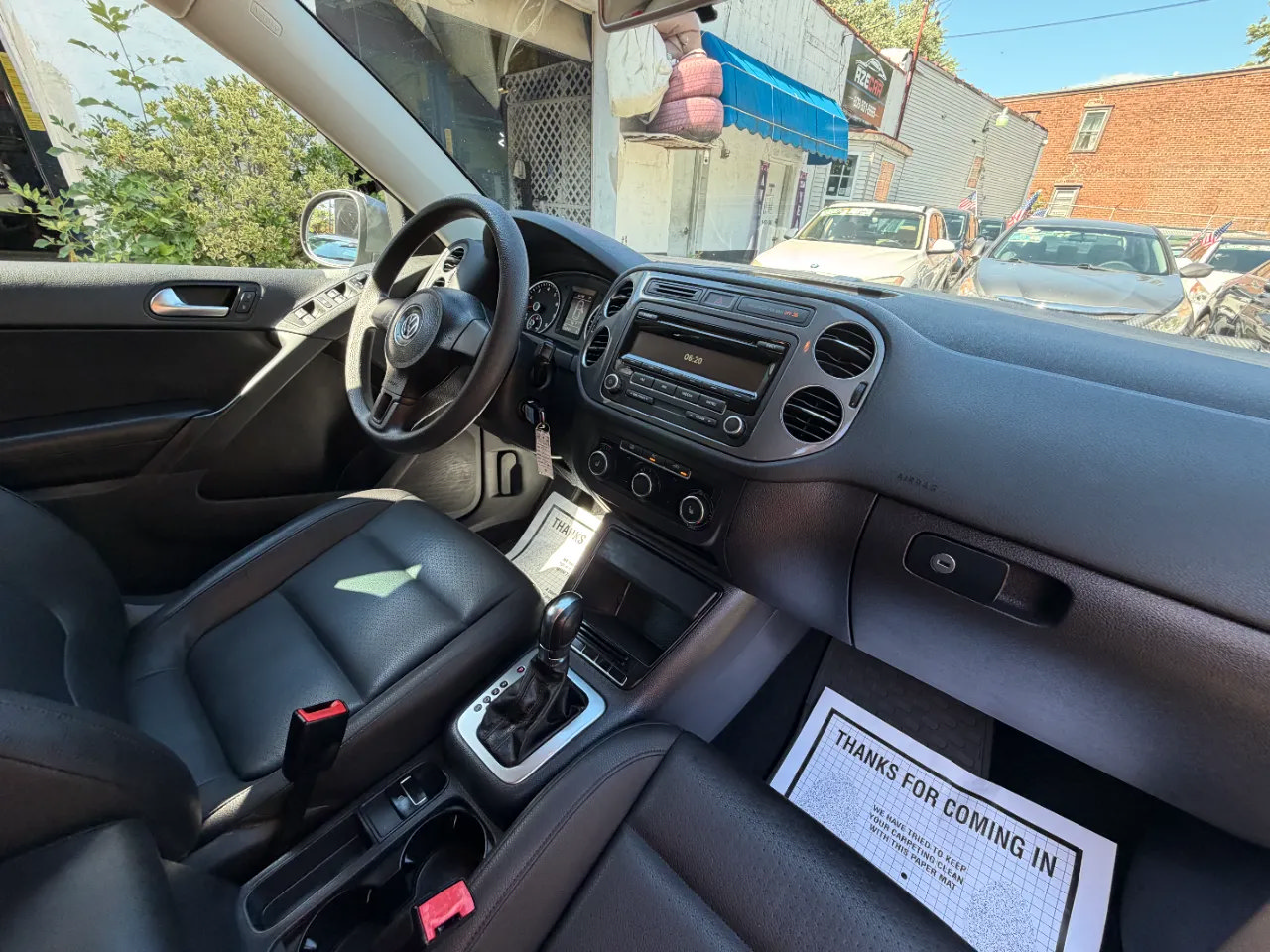 Used 2012 Volkswagen Tiguan LE FWD image 37