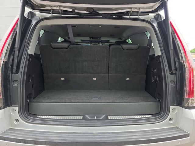 Used 2017 Cadillac Escalade Luxury AWD/4WD image 15